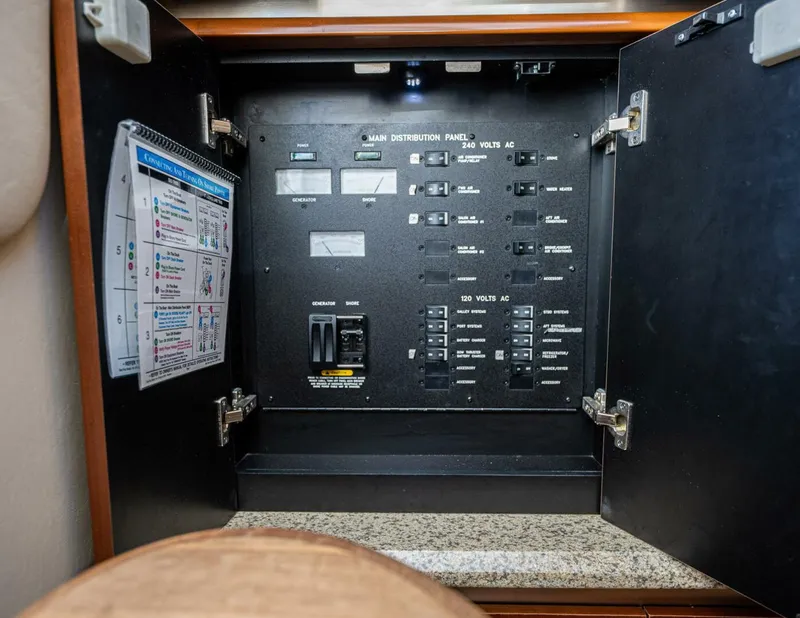 Slide: The Image of Sea Ray 500 Sundancer 2005 - 53