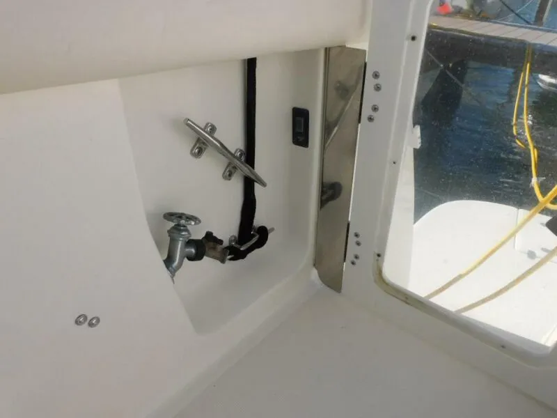 Slide: The Image of Tiara 3500 Express 1995 - 12