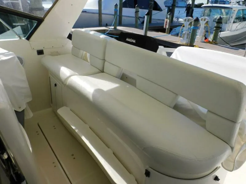 Slide: The Image of Tiara 3500 Express 1995 - 15