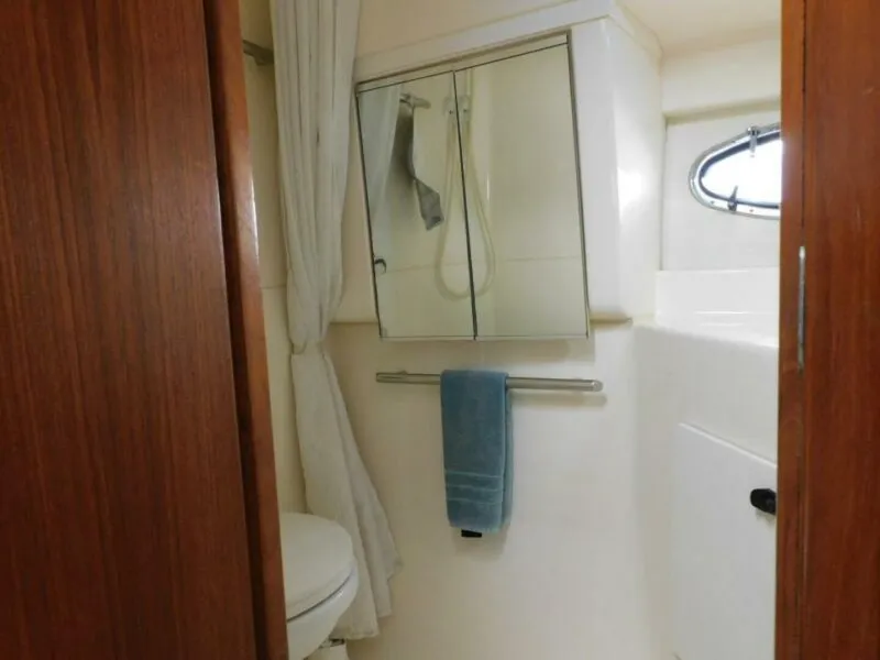Slide: The Image of Tiara 3500 Express 1995 - 16