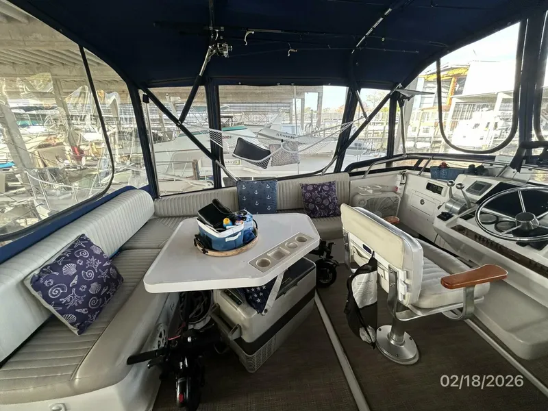 Slide: The Image of Mainship 430 2004 - 15