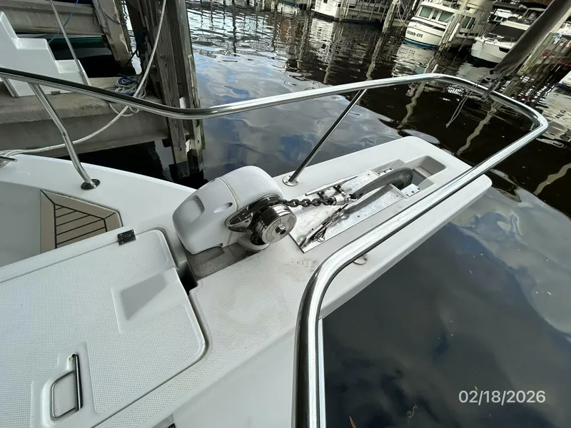 Slide: The Image of Mainship 430 2004 - 5