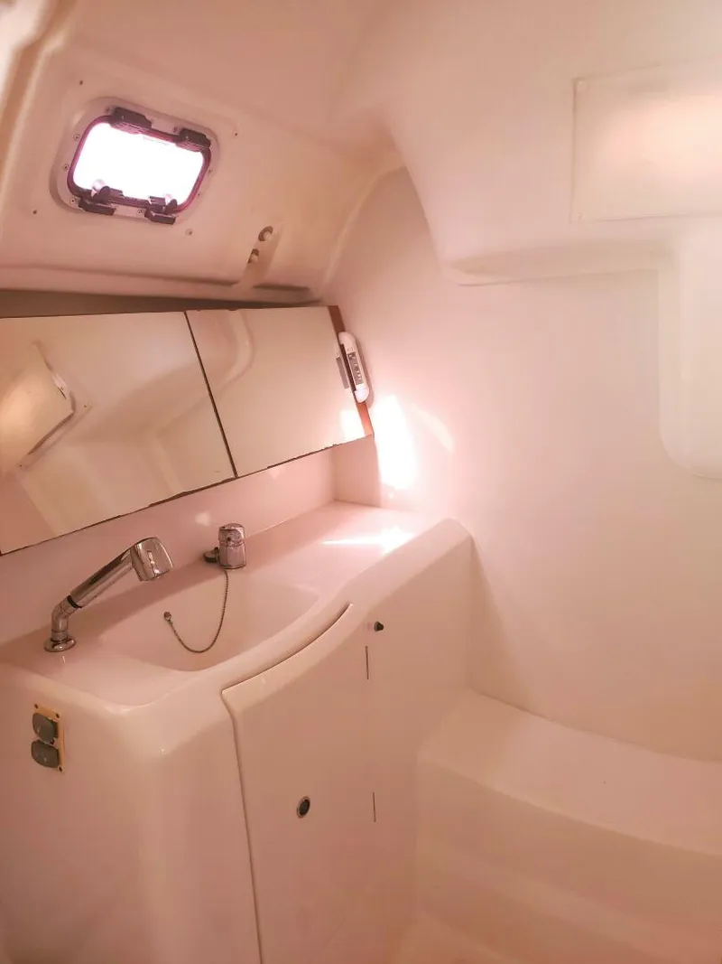 Slide: The Image of Beneteau Oceanis 2015 - 21