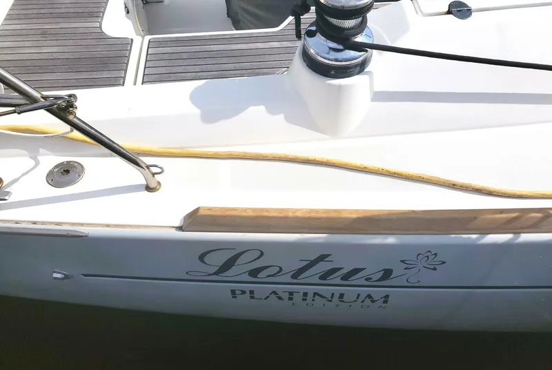 Slide: The Image of Beneteau Oceanis 2015 - 8