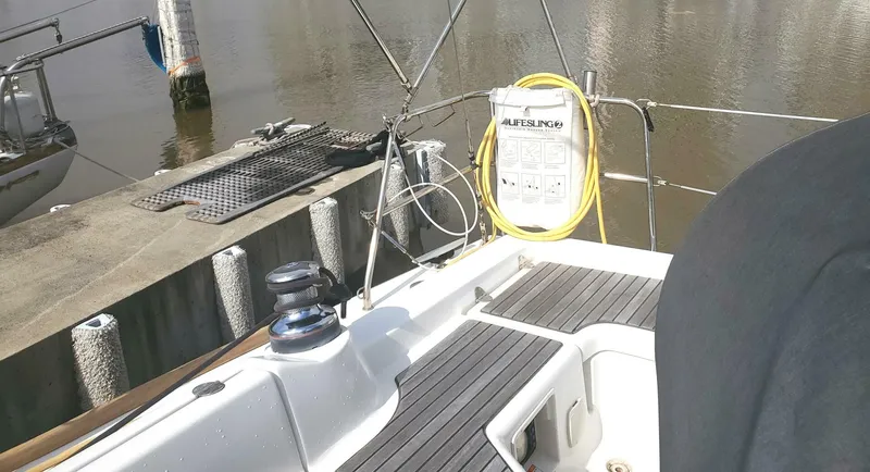 Slide: The Image of Beneteau Oceanis 2015 - 9