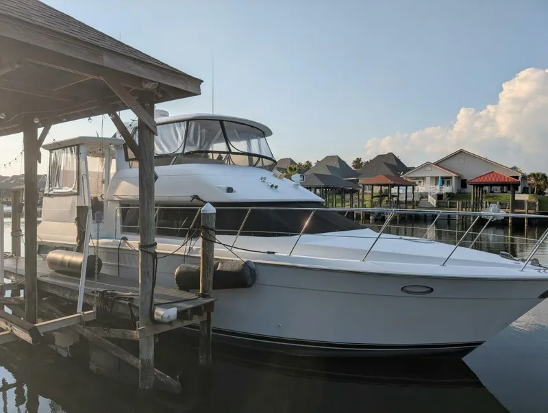 The Image of Carver Yachts 455 Aft Cabin 1996 - 0