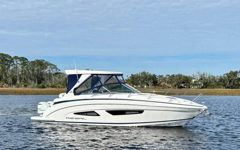 The Image of Regal 33 XO 2021 - 0