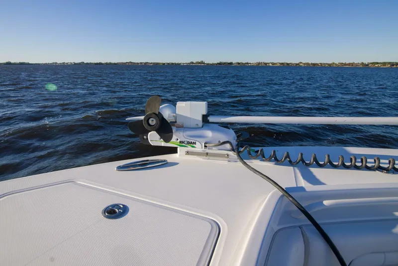 Slide: The Image of Regulator Marine 41 Center Console 2016 - 24