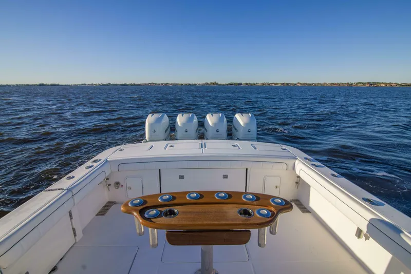 Slide: The Image of Regulator Marine 41 Center Console 2016 - 27