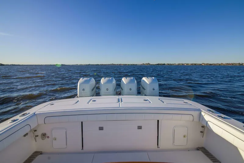 Slide: The Image of Regulator Marine 41 Center Console 2016 - 36