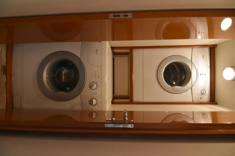 Slide: The Image of Viking 58 Convertible 1999 - 30