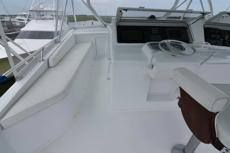 Slide: The Image of Viking 58 Convertible 1999 - 32