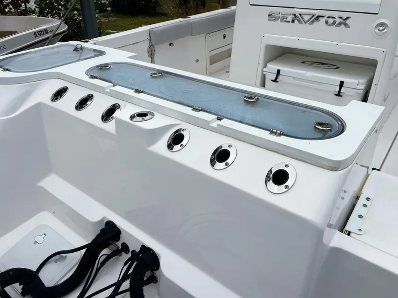 Slide: The Image of Sea Fox 328 Commander 2019 - 17
