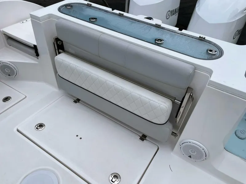 Slide: The Image of Sea Fox 328 Commander 2019 - 30