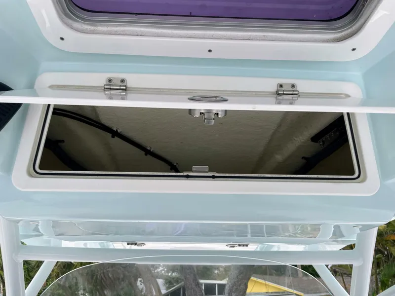 Slide: The Image of Sea Fox 328 Commander 2019 - 51