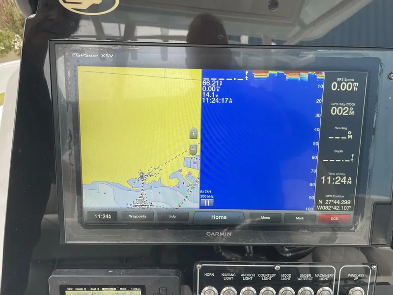 Slide: The Image of Sea Fox 328 Commander 2019 - 57