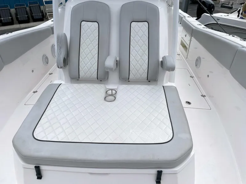 Slide: The Image of Sea Fox 328 Commander 2019 - 65