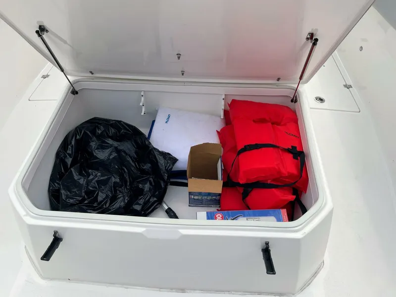 Slide: The Image of Sea Fox 328 Commander 2019 - 66