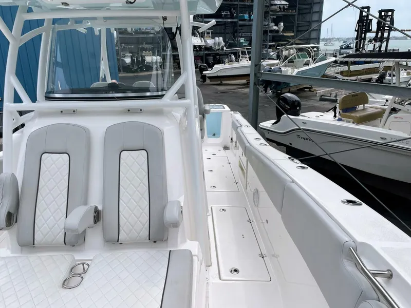 Slide: The Image of Sea Fox 328 Commander 2019 - 73