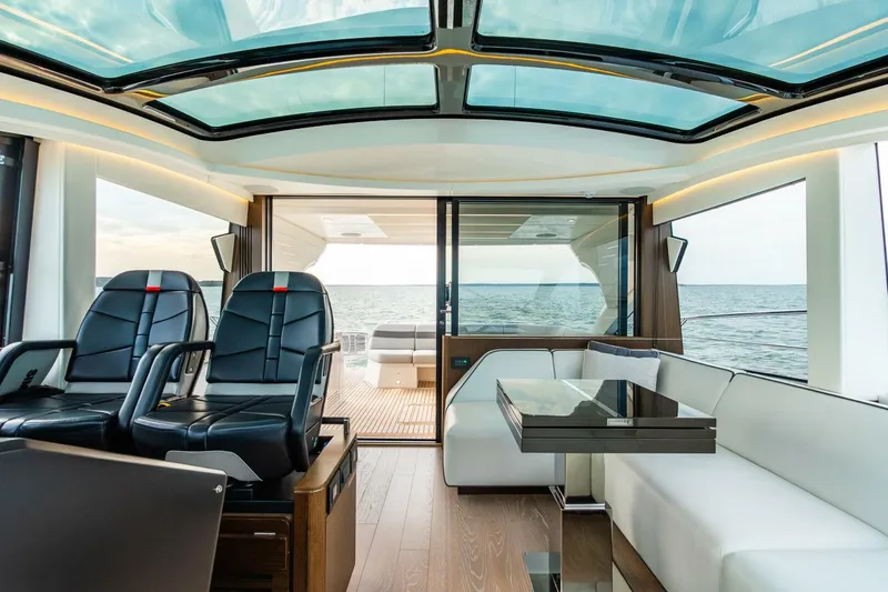 Slide: The Image of Sunseeker Predator 60 EVO 2021 - 30