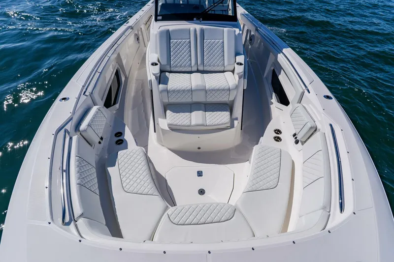 Slide: The Image of Pursuit S 378 Sport 2022 - 12