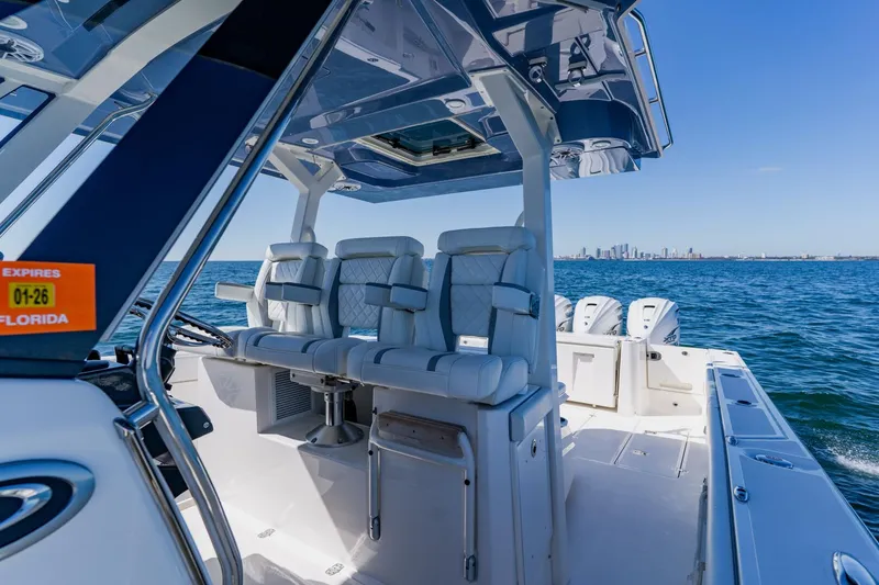 Slide: The Image of Pursuit S 378 Sport 2022 - 18