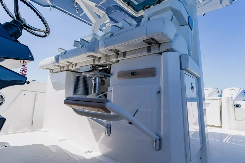 Slide: The Image of Pursuit S 378 Sport 2022 - 21
