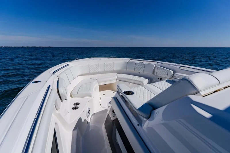 Slide: The Image of Pursuit S 378 Sport 2022 - 6