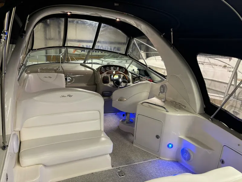 Slide: The Image of Sea Ray 280 sundancer 2007 - 10