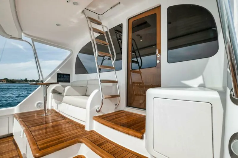 Slide: The Image of Viking 72 Skybridge 2024 - 29