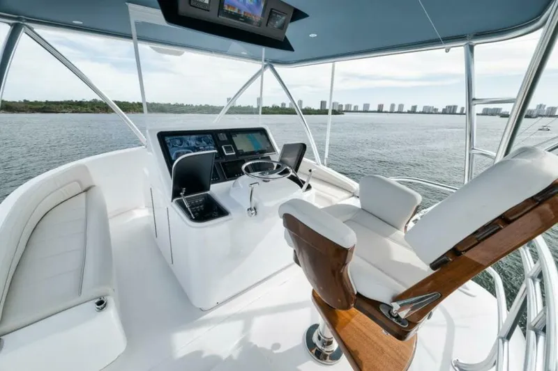 Slide: The Image of Viking 72 Skybridge 2024 - 38