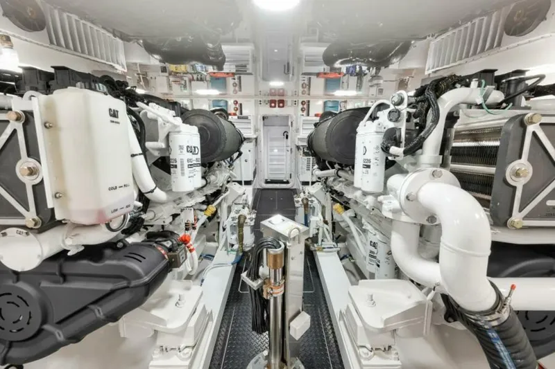 Slide: The Image of Viking 72 Skybridge 2024 - 56