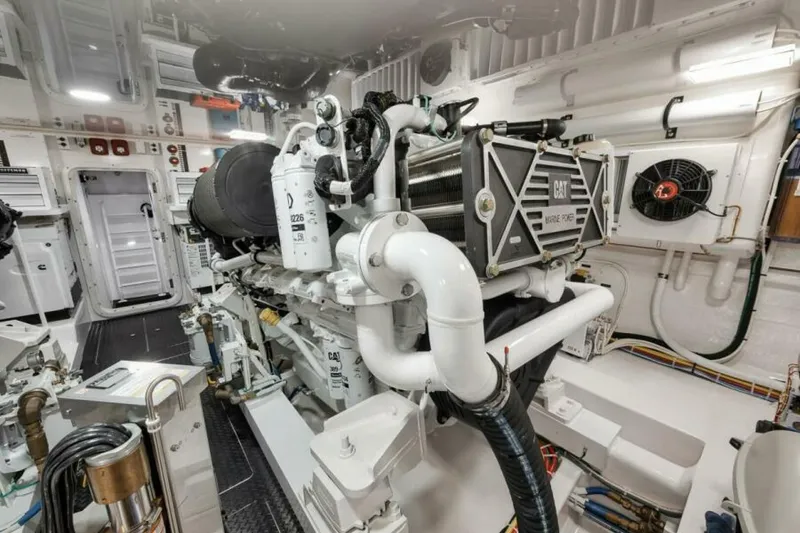 Slide: The Image of Viking 72 Skybridge 2024 - 58