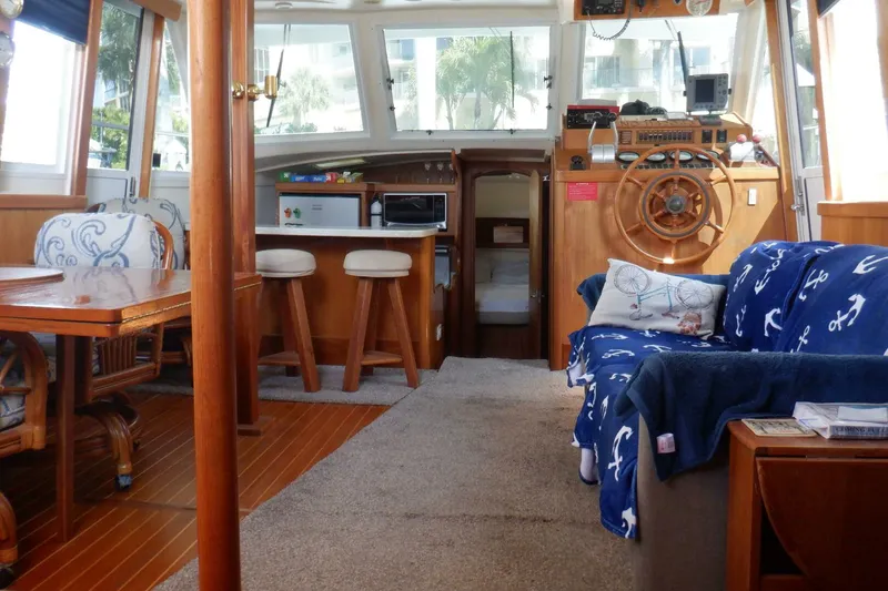 Slide: The Image of Mainship 430 Trawler 2002 - 68