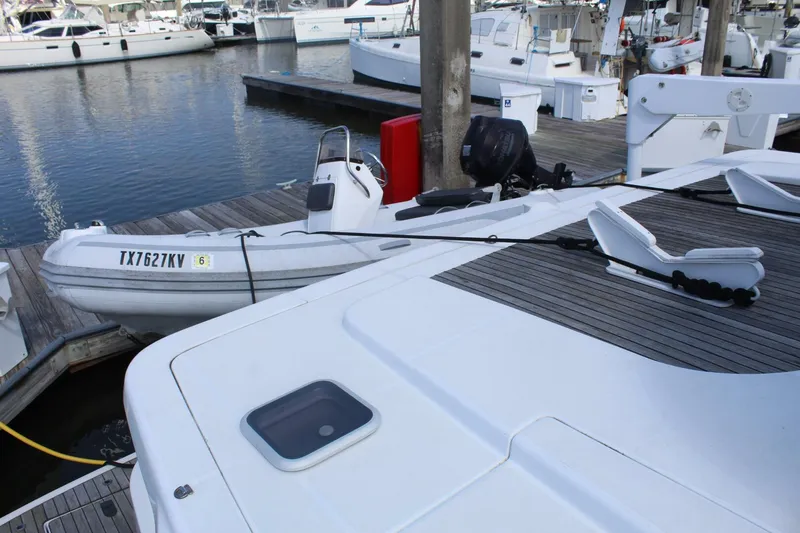 Slide: The Image of Lagoon 43 Power Cat 2004 - 36