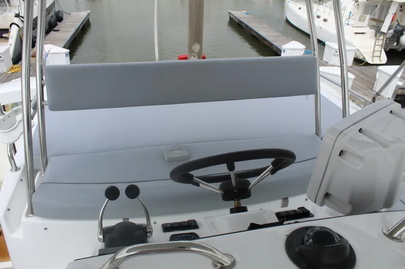 Slide: The Image of Lagoon 43 Power Cat 2004 - 44