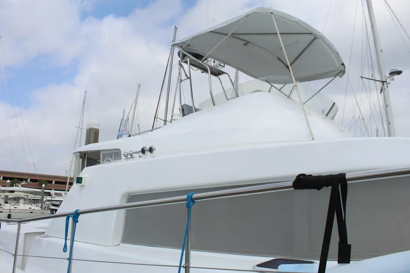 Slide: The Image of Lagoon 43 Power Cat 2004 - 68