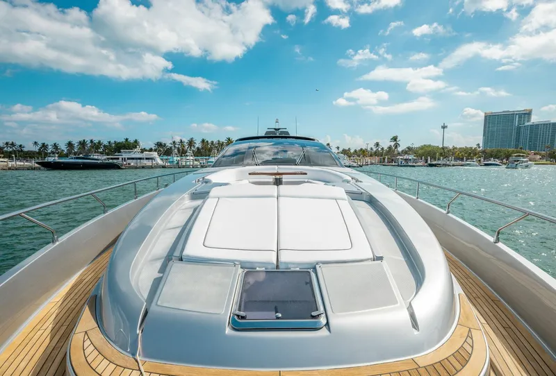 Slide: The Image of Riva 86 Domino 2014 - 13