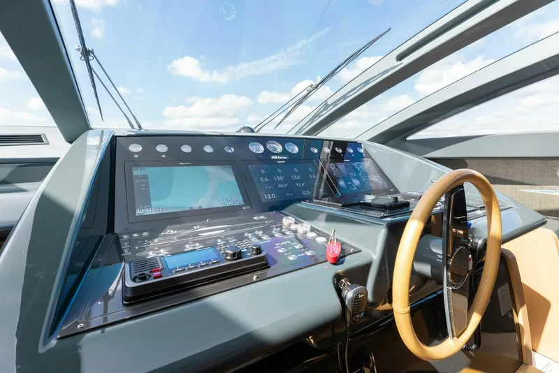 Slide: The Image of Riva 86 Domino 2014 - 35