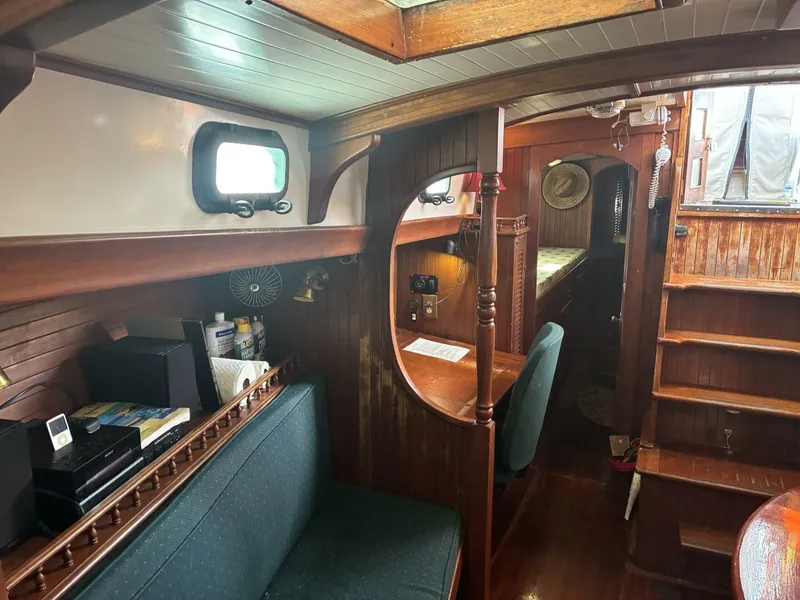 Slide: The Image of Vagabond 42 Ketch 1983 - 10