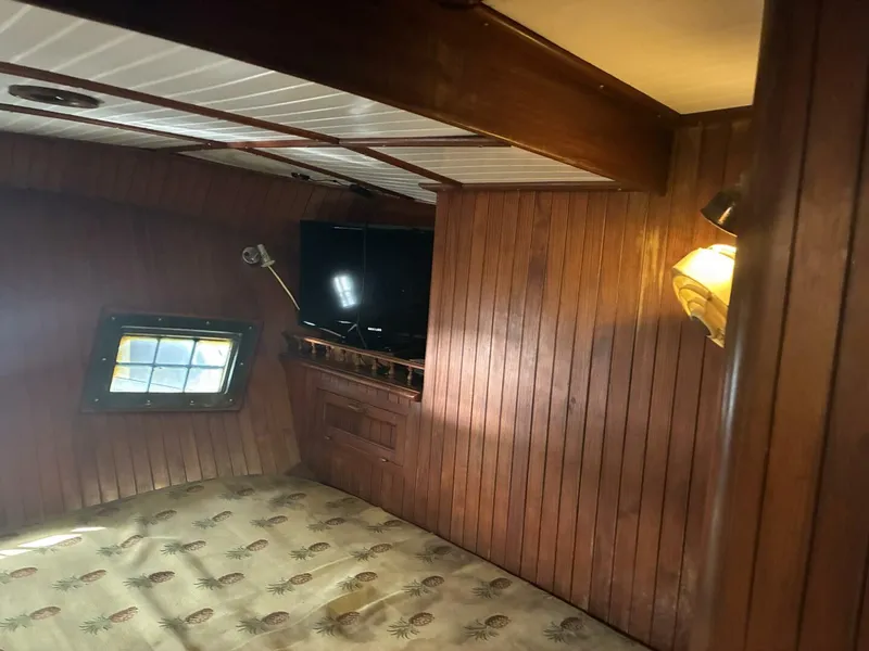 Slide: The Image of Vagabond 42 Ketch 1983 - 42
