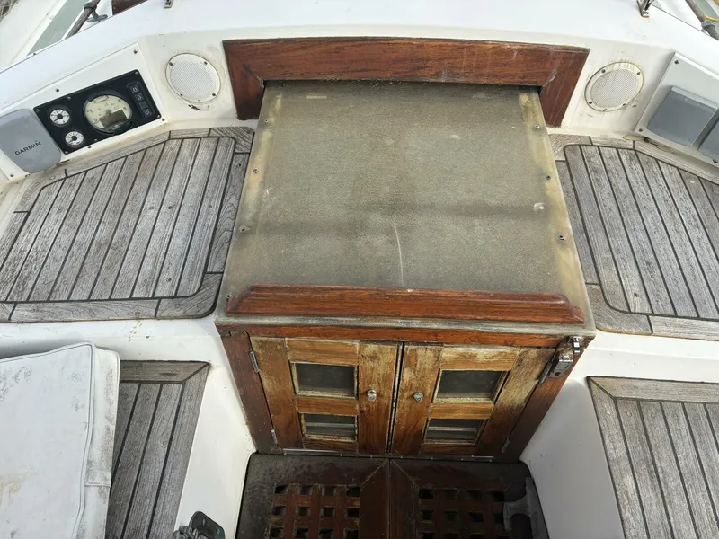 Slide: The Image of Vagabond 42 Ketch 1983 - 73
