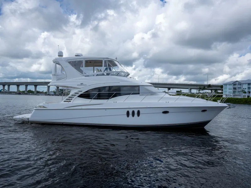 Slide: The Image of Silverton 52 Ovation 2009 - 2