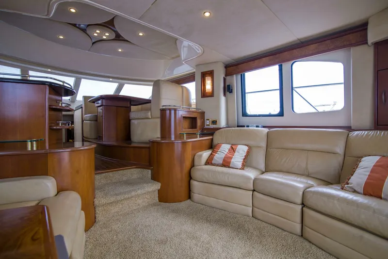 Slide: The Image of Silverton 52 Ovation 2009 - 34
