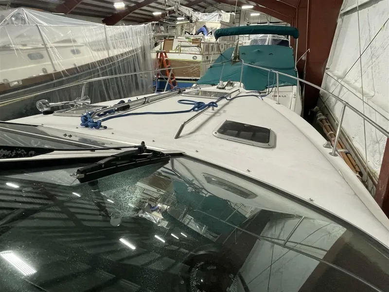 Slide: The Image of Sea Ray 300 Weekender 1993 - 10