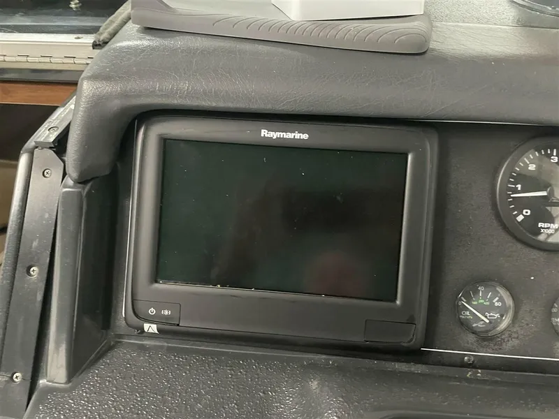 Slide: The Image of Sea Ray 300 Weekender 1993 - 12