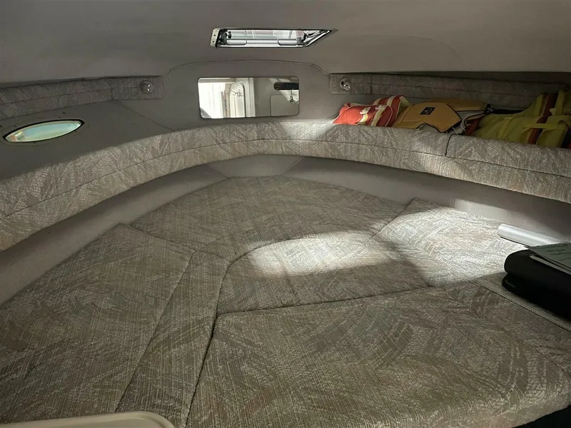 Slide: The Image of Sea Ray 300 Weekender 1993 - 15