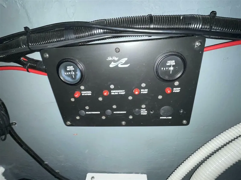 Slide: The Image of Sea Ray 300 Weekender 1993 - 18