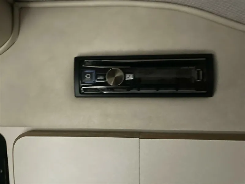 Slide: The Image of Sea Ray 300 Weekender 1993 - 29