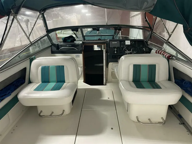 Slide: The Image of Sea Ray 300 Weekender 1993 - 6